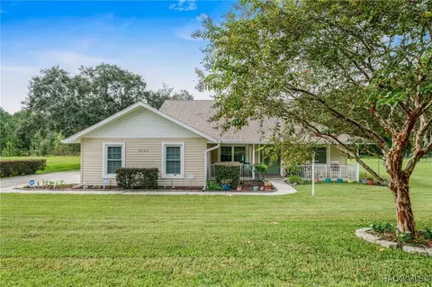 2740 E Steven St, Inverness, FL 34453
