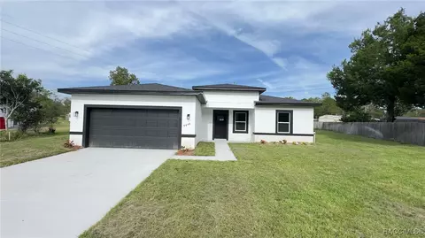 9848 N Cortlandt Dr, Citrus Springs, FL 34434