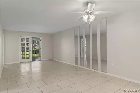 Living - 115 E Hartford St #4A, Hernando, FL 34442 photo 2 of 6