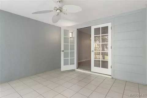 Exterior - 115 E Hartford St #4A, Hernando, FL 34442 photo 4 of 8