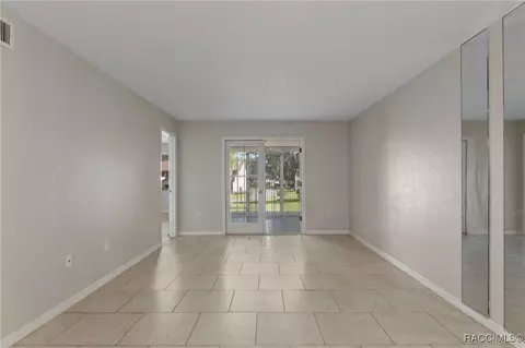 Living - 115 E Hartford St #4A, Hernando, FL 34442 photo 4 of 6