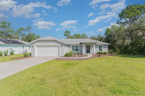 929 W Bancroft Dr, Citrus Springs, FL 34434