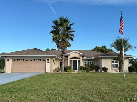 1054 S Brookfield Dr, Lecanto, FL 34461