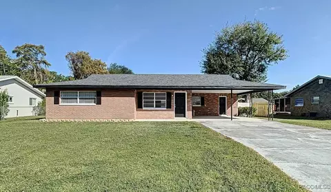 1113 SE 2nd St, Crystal River, FL 34429