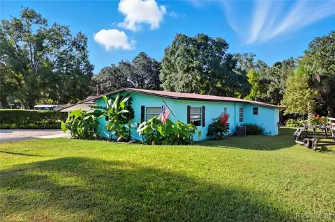 5460 S Pike Way, Floral City, FL 34436