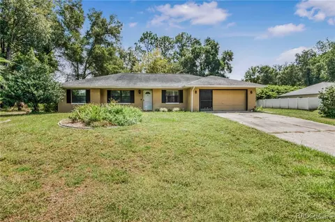 2158 W Snowy Egret Pl, Citrus Springs, FL 34434