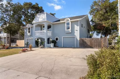 1800 NW 20th Ave, Crystal River, FL 34428