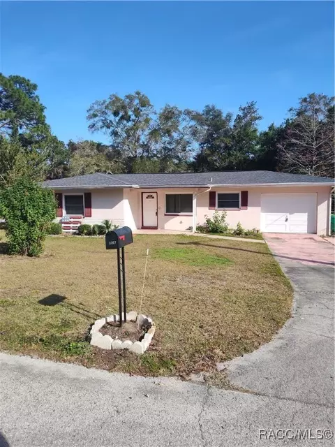 706 Mayflower Ave, Inverness, FL 34452