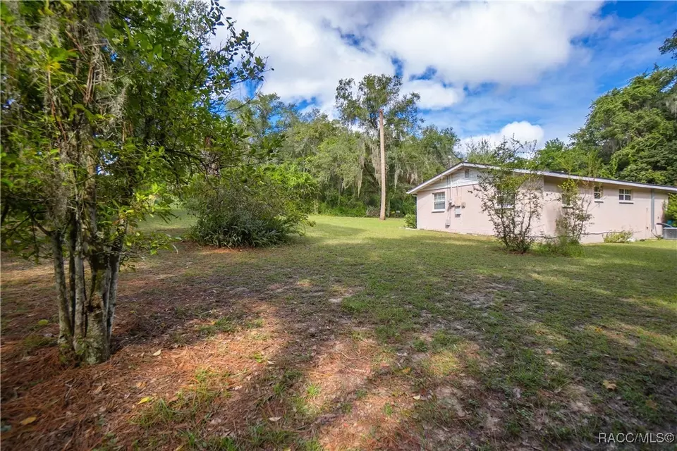 Exterior - 420 Davidson Ave, Inverness, FL 34450 photo 8 of 10