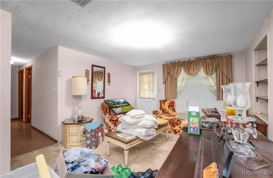 Living - 420 Davidson Ave, Inverness, FL 34450 photo 1 of 5