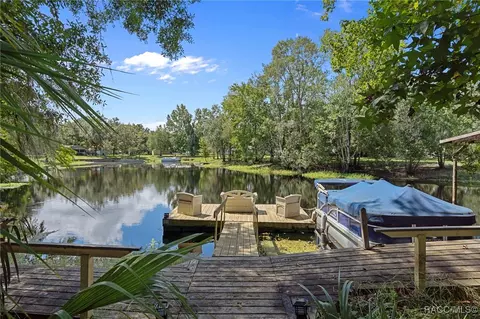 7972 S Four Oaks Pt, Floral City, FL 34436