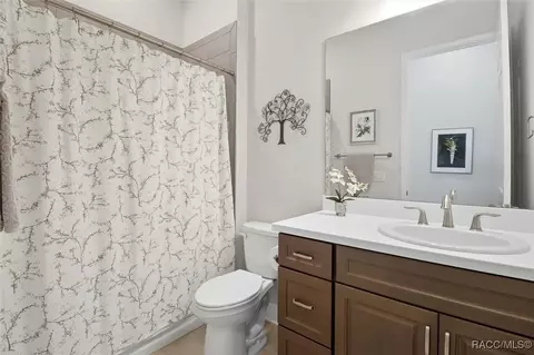 Bath - 1837 W Twilight Ln, Hernando, FL 34442 photo 1 of 5