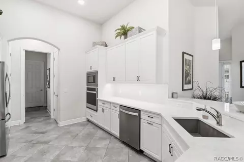 Kitchen - 1837 W Twilight Ln, Hernando, FL 34442 photo 3 of 8