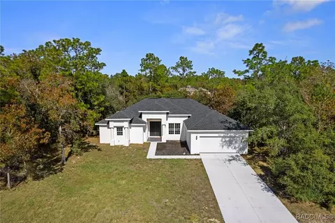 5507 W Paprika Loop, Homosassa, FL 34448