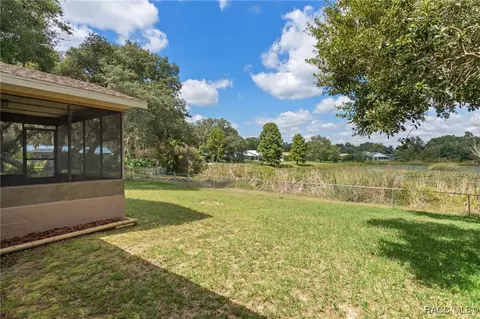 Exterior - 9293 E Windwood Loop, Inverness, FL 34450 photo 2 of 3