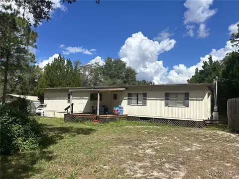 7095 W Vantage Ln, Homosassa, FL 34448