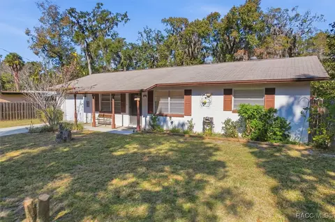 1551 NW 21st St, Crystal River, FL 34428