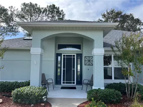 Exterior - 3848 E Arbor Lakes Dr, Hernando, FL 34442 photo 3 of 10