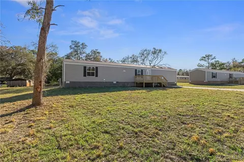 6470 W Akazian Ln, Homosassa, FL 34446