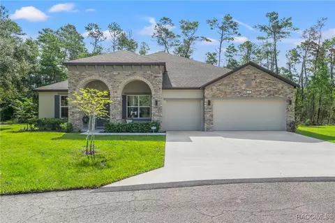 7 Bellis Ct, Homosassa, FL 34446