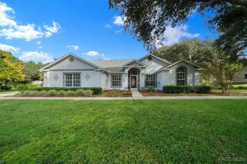 2231 W Beaumont Ln, Lecanto, FL 34461