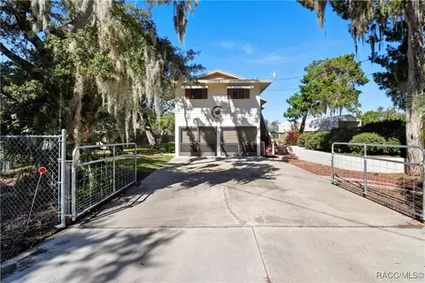 1150 S Stray Oak Ter, Crystal River, FL 34429