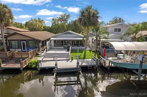11517 W Riverhaven Dr, Homosassa, FL 34448
