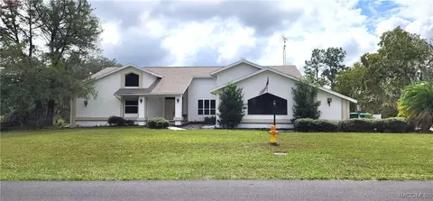 2590 W Arbutus Dr, Citrus Springs, FL 34433