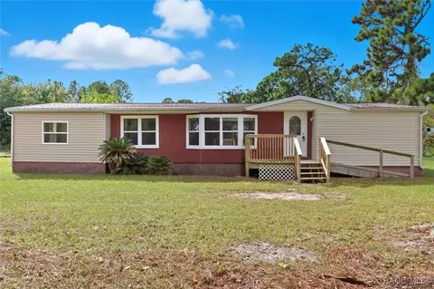 7901 W Lefty Ct, Crystal River, FL 34428