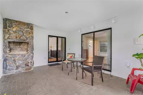 Exterior - 650 E Charleston Ct, Hernando, FL 34442 photo 2 of 12