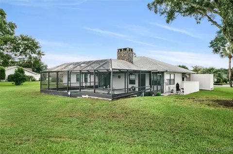Exterior - 650 E Charleston Ct, Hernando, FL 34442 photo 6 of 12
