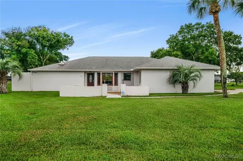 Exterior - 650 E Charleston Ct, Hernando, FL 34442 photo 7 of 12