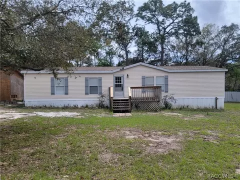 6894 W Vanaman Ct, Crystal River, FL 34429
