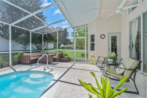 Exterior - 1189 S Fieldview Loop, Lecanto, FL 34461 photo 4 of 13
