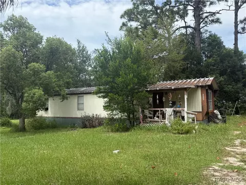 5711 W Thomas Ct, Homosassa, FL 34446