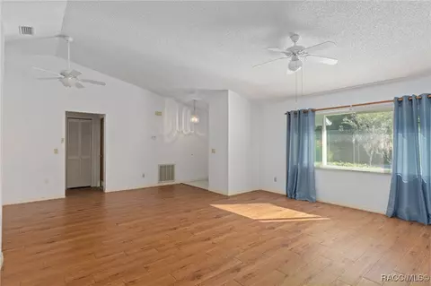 Living - 7150 N Whippoorwill Ter, Hernando, FL 34442 photo 3 of 7