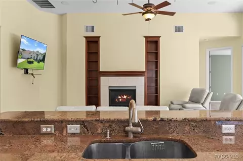 Kitchen - 126 W Mickey Mantle Path, Hernando, FL 34442 photo 4 of 7