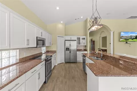 Kitchen - 126 W Mickey Mantle Path, Hernando, FL 34442 photo 3 of 7