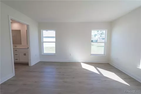 Bedroom - 656 E Alaska Ln, Hernando, FL 34442 photo 7 of 7