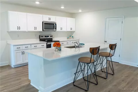 Kitchen - 656 E Alaska Ln, Hernando, FL 34442 photo 1 of 2