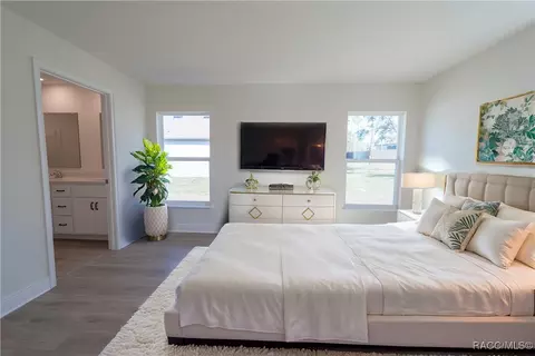 Bedroom - 656 E Alaska Ln, Hernando, FL 34442 photo 6 of 7