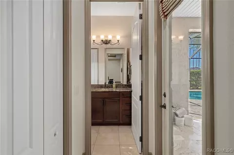Entry Way - 152 E Atlantic St, Hernando, FL 34442 photo 8 of 9