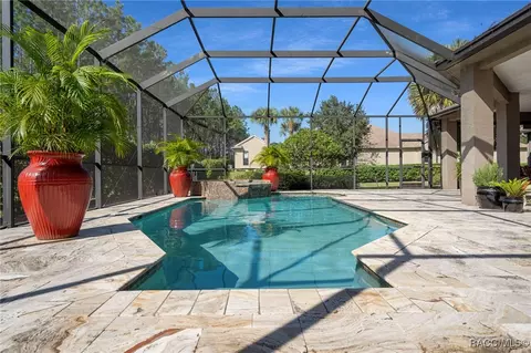 Exterior - 152 E Atlantic St, Hernando, FL 34442 photo 5 of 12