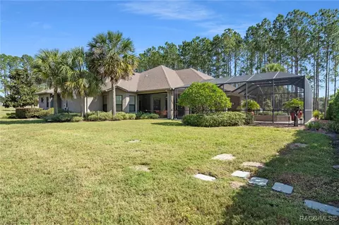 Exterior - 152 E Atlantic St, Hernando, FL 34442 photo 9 of 12
