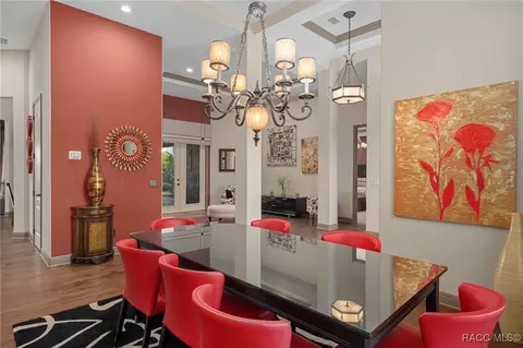 Dining - 152 E Atlantic St, Hernando, FL 34442 photo 3 of 6