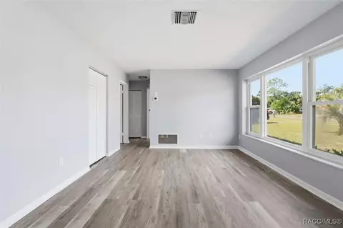 6832 Treehaven Dr, Spring Hill, FL 34606 photo 5