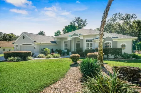 65 Greentree St, Homosassa, FL 34446