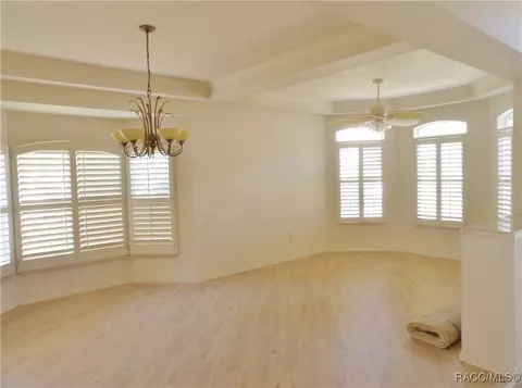 Living - 336 W Doerr Path, Hernando, FL 34442 photo 1 of 9