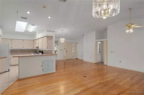 Living - 3059 N Chandler Dr, Hernando, FL 34442 photo 8 of 10