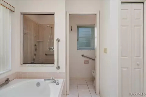 Bath - 3059 N Chandler Dr, Hernando, FL 34442 photo 4 of 4